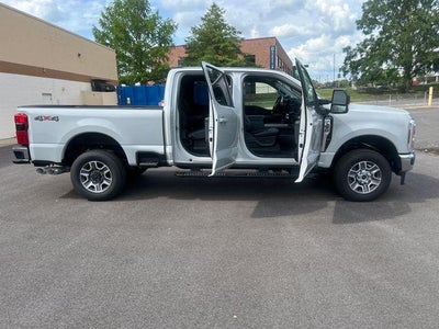 2026 Ford Super Duty F-350 SRW LARIAT 4WD Crew Cab 6.75' Box