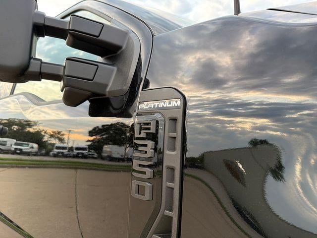2026 Ford Super Duty F-350 SRW Platinum 4WD Crew Cab 6.75' Box