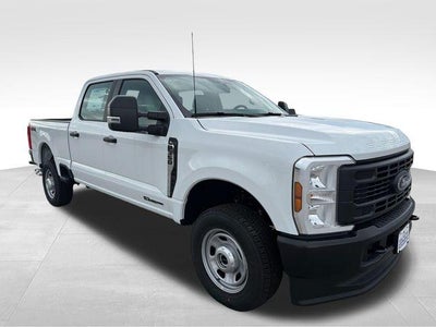 2026 Ford Super Duty F-350 SRW XL 4WD Crew Cab 6.75' Box