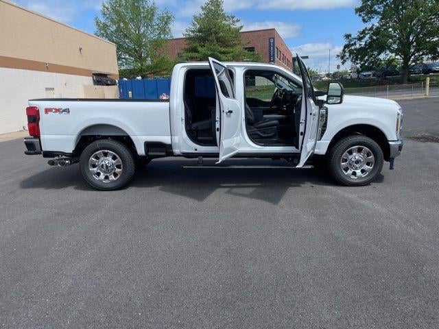 2026 Ford Super Duty F-350 SRW LARIAT 4WD Crew Cab 6.75' Box