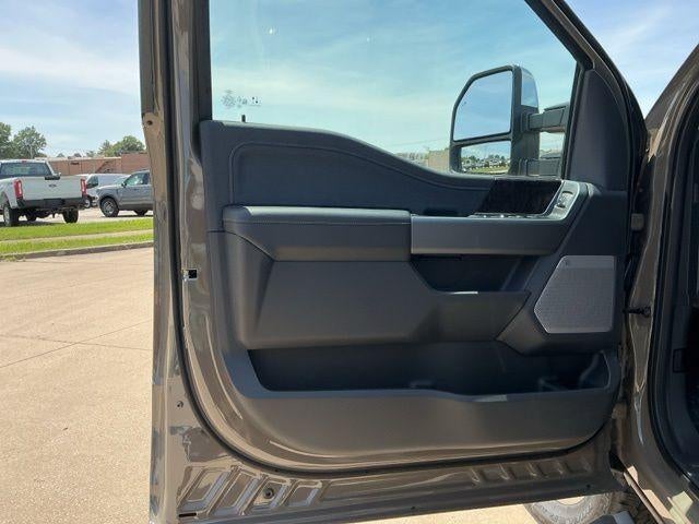 2026 Ford Super Duty F-350 SRW LARIAT 4WD Crew Cab 6.75' Box