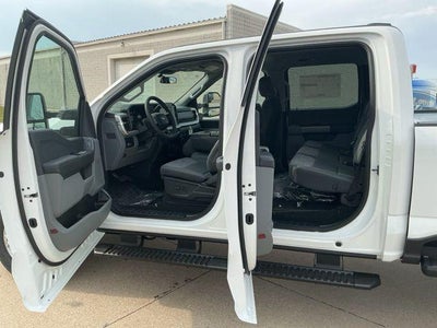 2026 Ford Super Duty F-350 SRW XLT 4WD Crew Cab 6.75' Box