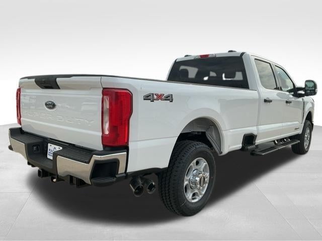 2026 Ford Super Duty F-350 SRW XLT 4WD Crew Cab 6.75' Box