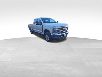 2026 Ford Super Duty F-350 SRW XLT 4WD Crew Cab 6.75' Box