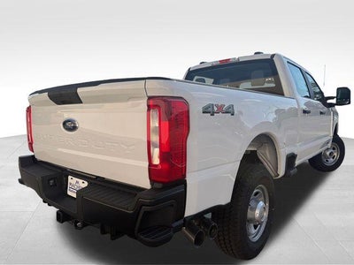 2026 Ford Super Duty F-350 SRW XL 4WD Crew Cab 6.75' Box