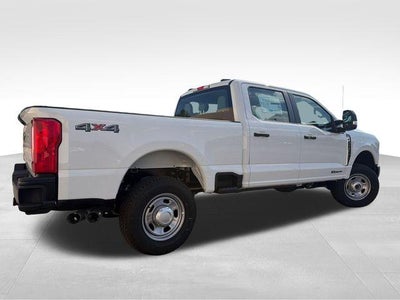 2026 Ford Super Duty F-350 SRW XL 4WD Crew Cab 6.75' Box