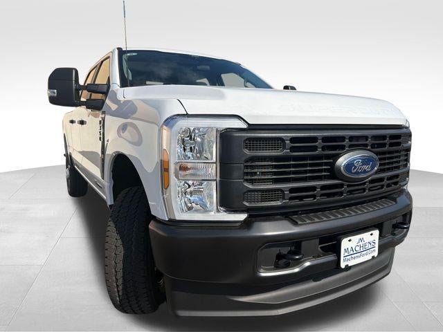 2026 Ford Super Duty F-350 SRW XL 4WD Crew Cab 6.75' Box