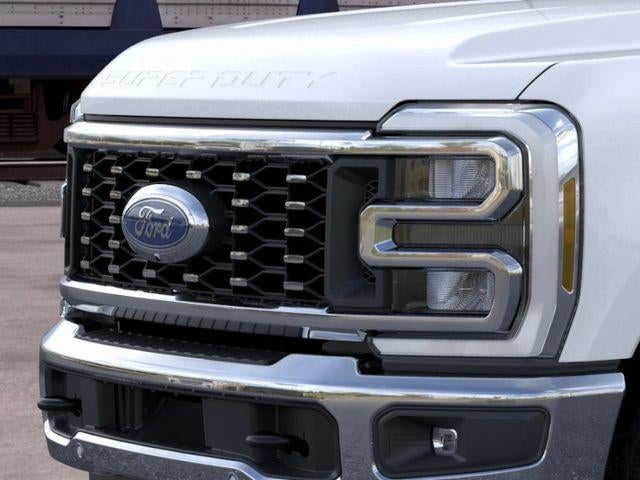 2026 Ford Super Duty F-350 DRW LARIAT 4WD Crew Cab 8' Box