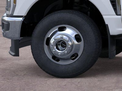 2026 Ford Super Duty F-350 DRW LARIAT 4WD Crew Cab 8' Box