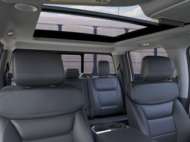 2026 Ford Super Duty F-350 DRW LARIAT 4WD Crew Cab 8' Box
