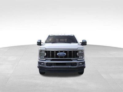 2026 Ford Super Duty F-350 DRW LARIAT 4WD Crew Cab 8' Box