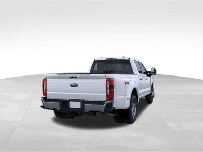 2026 Ford Super Duty F-350 DRW LARIAT 4WD Crew Cab 8' Box