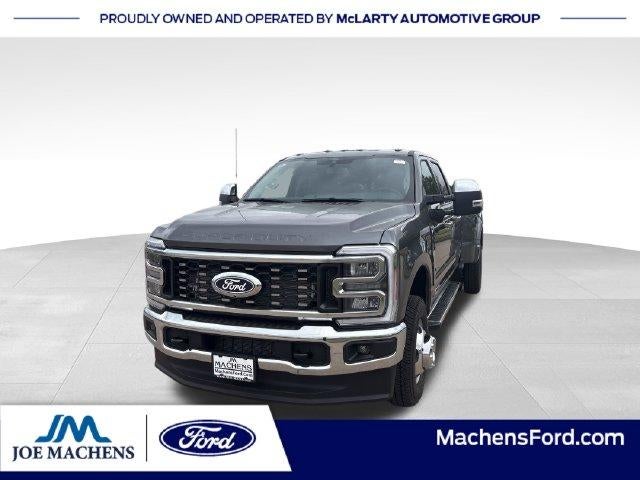2027 Ford Super Duty F-350 DRW LARIAT 4WD Crew Cab 8' Box