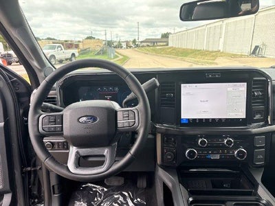 2027 Ford Super Duty F-350 DRW LARIAT 4WD Crew Cab 8' Box