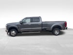 2027 Ford Super Duty F-350 DRW LARIAT 4WD Crew Cab 8' Box
