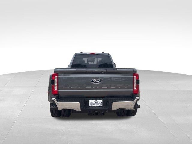 2027 Ford Super Duty F-350 DRW LARIAT 4WD Crew Cab 8' Box