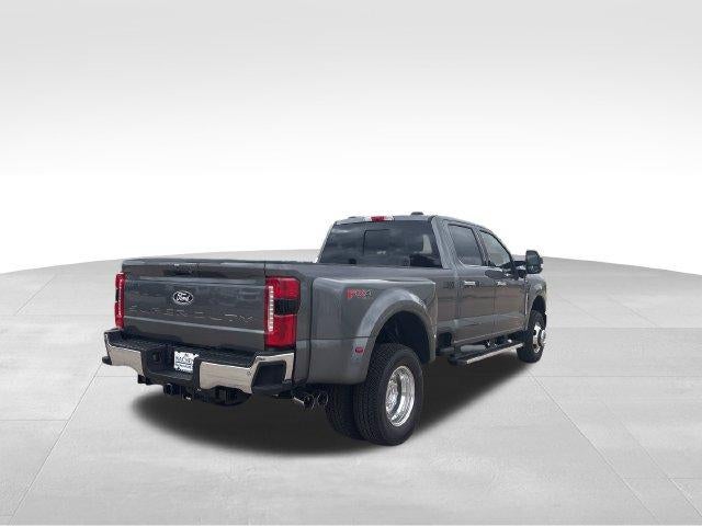 2027 Ford Super Duty F-350 DRW LARIAT 4WD Crew Cab 8' Box