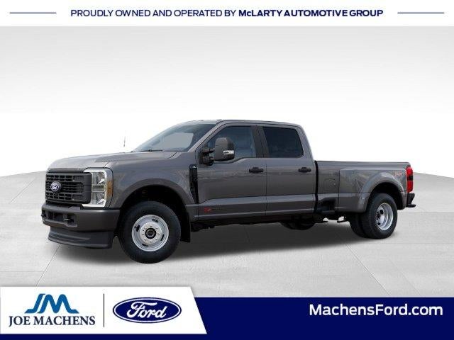 2027 Ford Super Duty F-350 DRW XL 4WD Crew Cab 8' Box