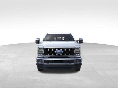 2026 Ford Super Duty F-350 DRW LARIAT 4WD Crew Cab 8' Box