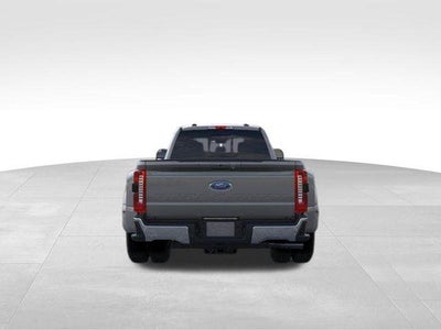 2026 Ford Super Duty F-350 DRW LARIAT 4WD Crew Cab 8' Box