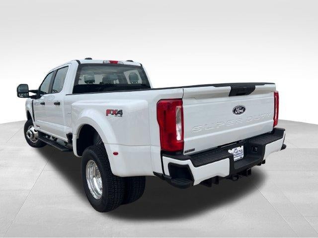 2027 Ford Super Duty F-350 DRW XL 4WD Crew Cab 8' Box
