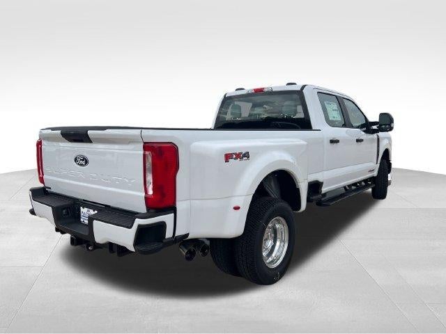 2027 Ford Super Duty F-350 DRW XL 4WD Crew Cab 8' Box