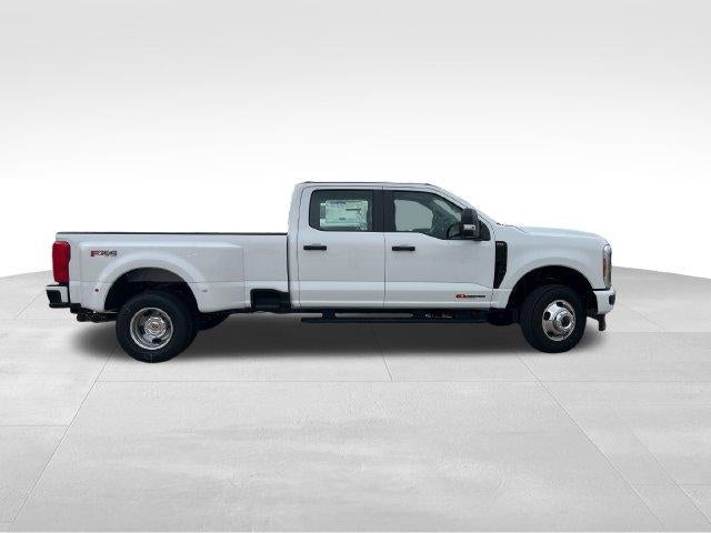2027 Ford Super Duty F-350 DRW XL 4WD Crew Cab 8' Box