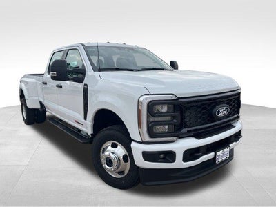 2027 Ford Super Duty F-350 DRW XL 4WD Crew Cab 8' Box