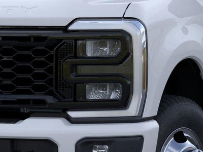 2026 Ford Super Duty F-350 DRW XL 4WD Crew Cab 8' Box