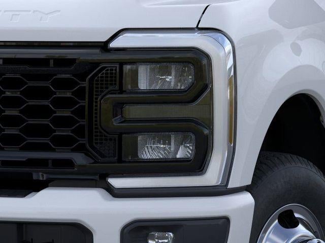 2026 Ford Super Duty F-350 DRW XL 4WD Crew Cab 8' Box