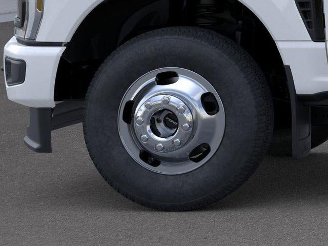 2026 Ford Super Duty F-350 DRW XL 4WD Crew Cab 8' Box