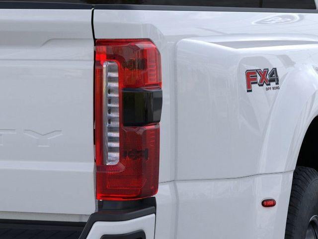 2026 Ford Super Duty F-350 DRW XL 4WD Crew Cab 8' Box