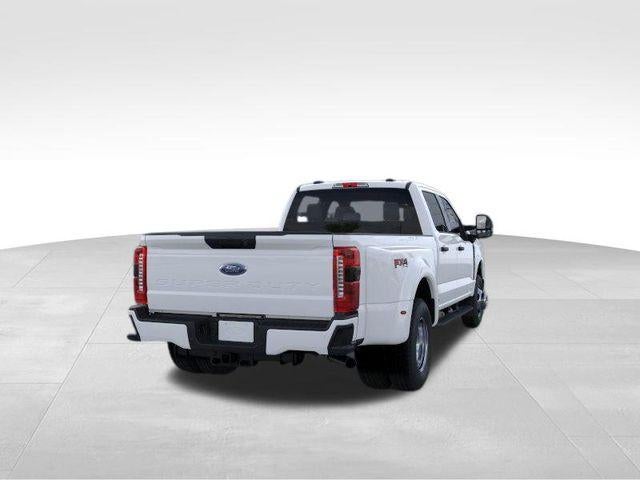 2026 Ford Super Duty F-350 DRW XL 4WD Crew Cab 8' Box