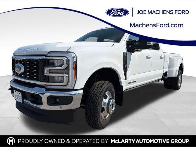 2026 Ford Super Duty F-350 DRW LARIAT 4WD Crew Cab 8' Box