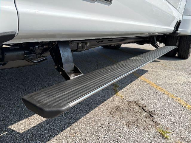 2026 Ford Super Duty F-350 DRW LARIAT 4WD Crew Cab 8' Box
