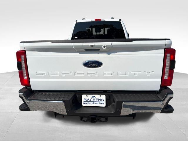 2026 Ford Super Duty F-350 DRW LARIAT 4WD Crew Cab 8' Box