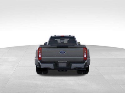 2026 Ford Super Duty F-350 DRW XLT 4WD Crew Cab 8' Box