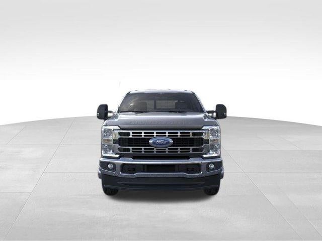 2026 Ford Super Duty F-350 DRW XLT 4WD Crew Cab 8' Box