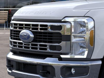 2026 Ford Super Duty F-350 DRW XLT 4WD Crew Cab 8' Box