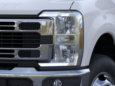 2026 Ford Super Duty F-350 DRW XLT 4WD Crew Cab 8' Box