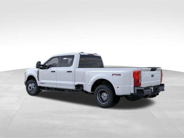 2026 Ford Super Duty F-350 DRW XLT 4WD Crew Cab 8' Box