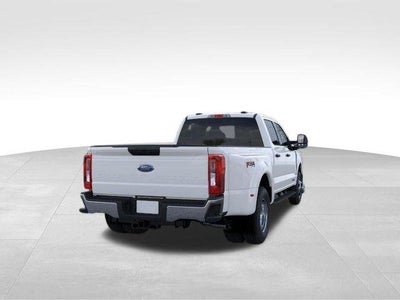 2026 Ford Super Duty F-350 DRW XLT 4WD Crew Cab 8' Box