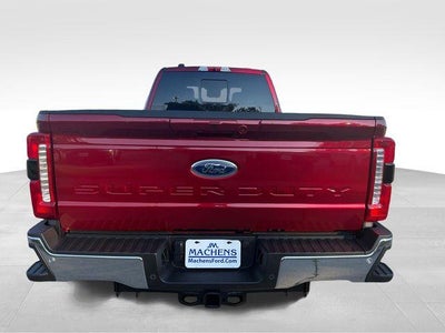 2026 Ford Super Duty F-350 DRW LARIAT 4WD Crew Cab 8' Box