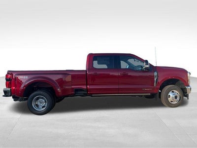 2026 Ford Super Duty F-350 DRW LARIAT 4WD Crew Cab 8' Box