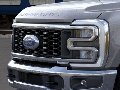 2026 Ford Super Duty F-350 DRW LARIAT 4WD Crew Cab 8' Box