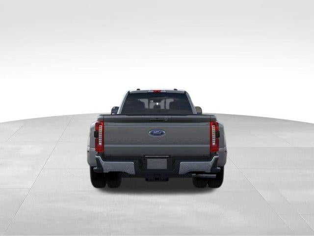 2026 Ford Super Duty F-350 DRW LARIAT 4WD Crew Cab 8' Box