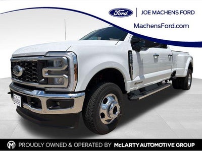 2026 Ford Super Duty F-350 DRW LARIAT 4WD Crew Cab 8' Box