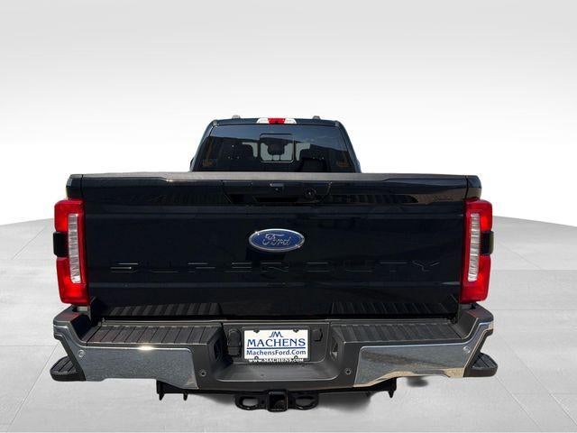 2026 Ford Super Duty F-350 DRW LARIAT 4WD Crew Cab 8' Box