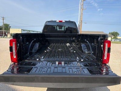 2026 Ford Super Duty F-350 DRW LARIAT 4WD Crew Cab 8' Box