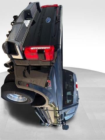 2026 Ford Super Duty F-350 DRW LARIAT 4WD Crew Cab 8' Box